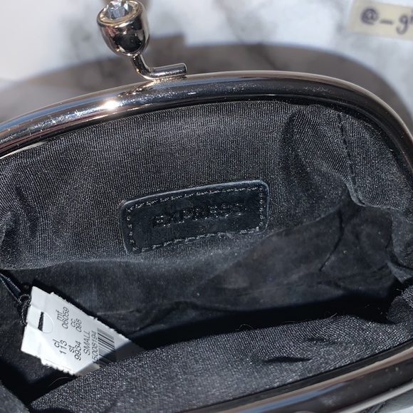 π NWT Express Black Patent & Crystal Clutch - Picture 5 of 9